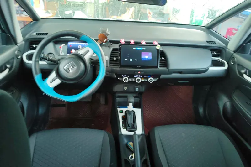 Honda Fit — фото 7
