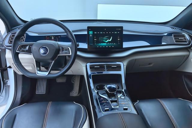 BYD QIN PLUS Hybrid 2021 — фото 12