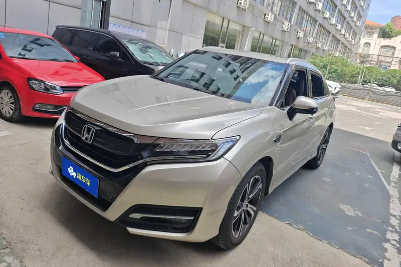 Honda UR-V 370 TURBO 2 WD Premium V