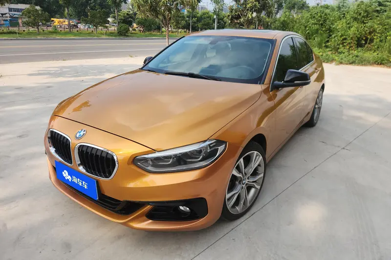 BMW 1 Series — фото 1