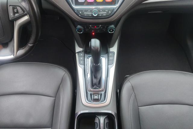 Chevrolet Malibu 2018 — фото 14
