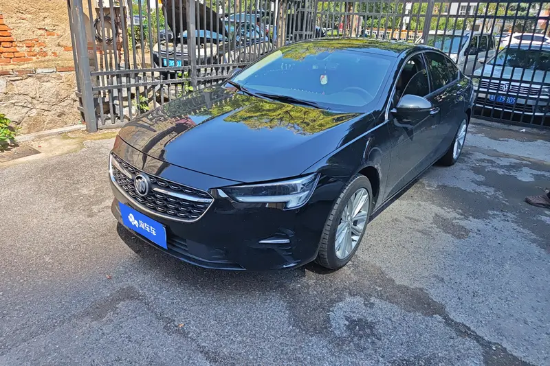 Buick Regal — фото 1