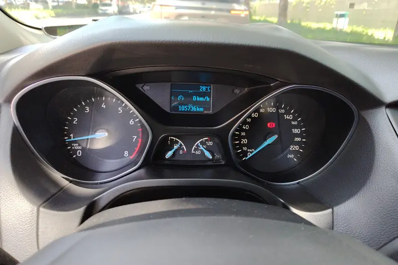 Ford Focus 1.6L механика — фото 8