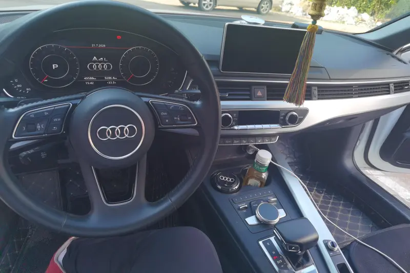 Audi A4L 40 TFSI стиль VI — фото 6