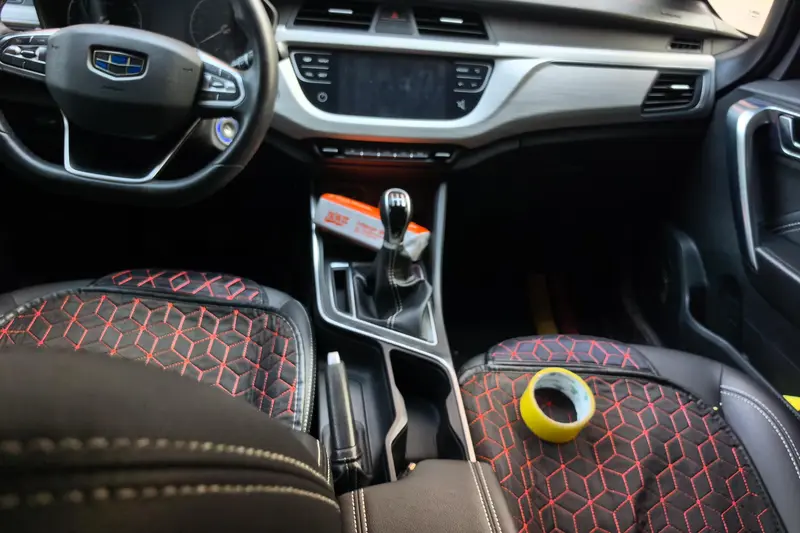 Geely Vision X3 — фото 7