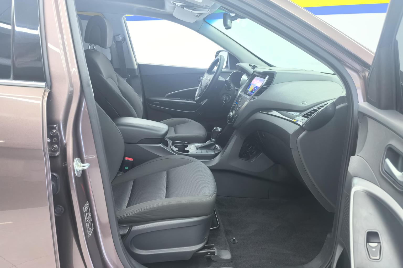 Hyundai Santa Fe 2013 2.4L AT Comfort