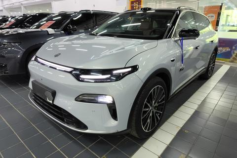Leapmotor C11