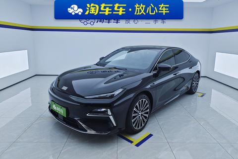 Geely Galaxy Starshine 8 PHEV