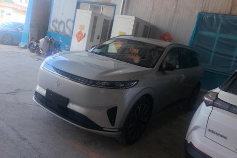 Dongfeng eπ 008