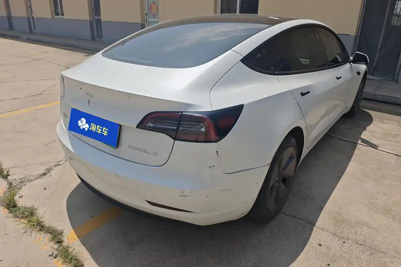 Tesla Model 3 — фото 3