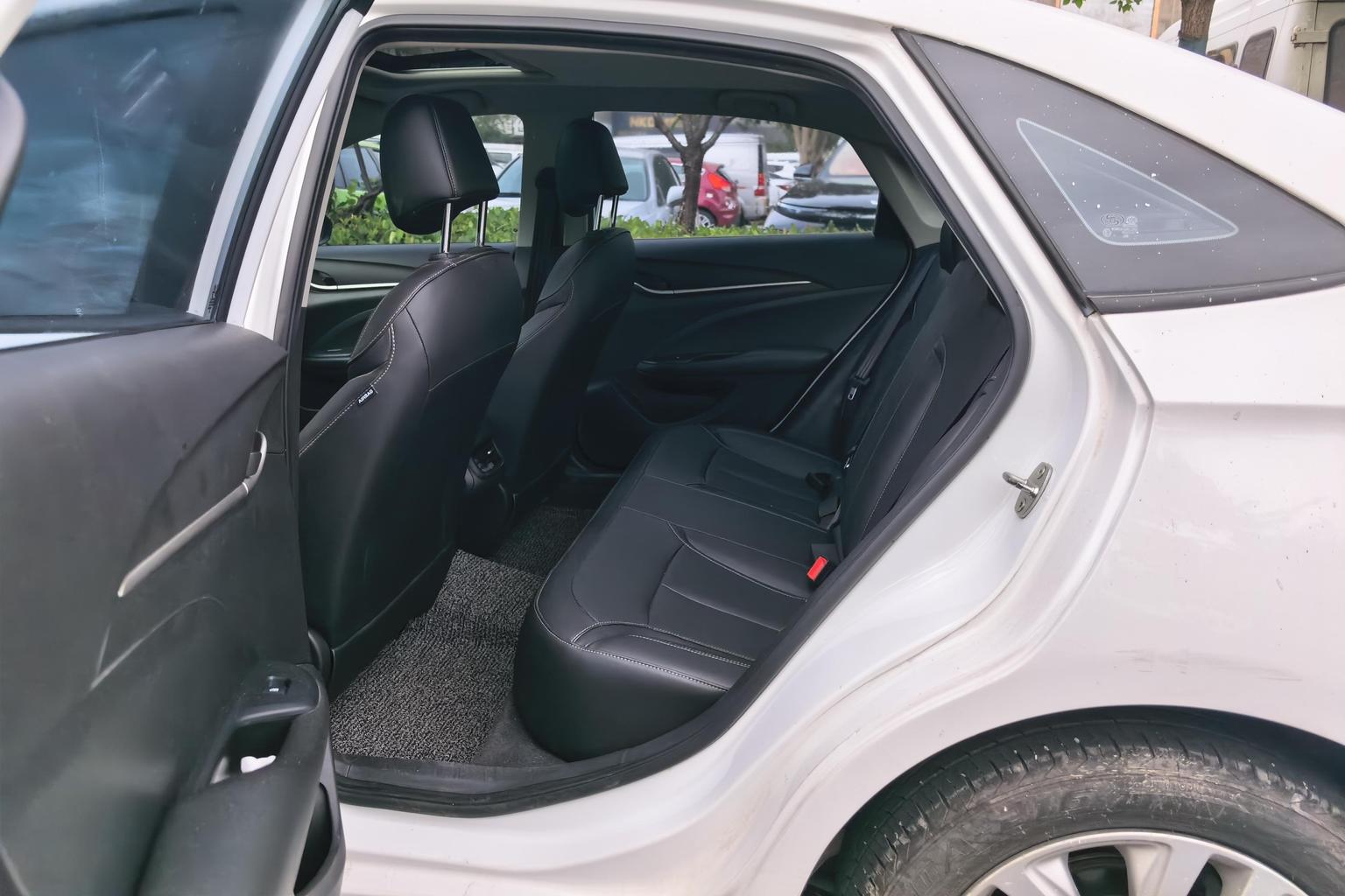 Buick Excelle — фотографии объявления, Фото 14