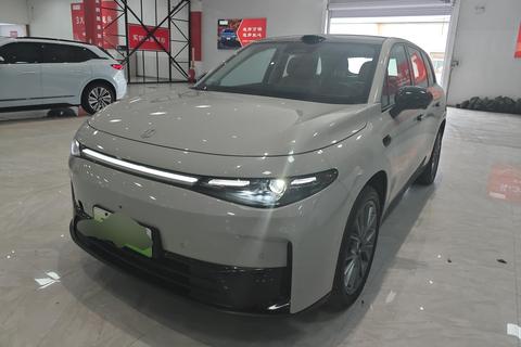 Leapmotor C10