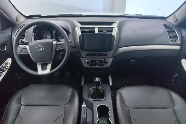 Geely GX7 2015 — фото 12