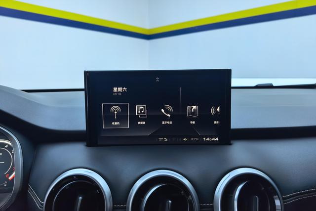 Wei brand Wey VV6 2018 — фото 10
