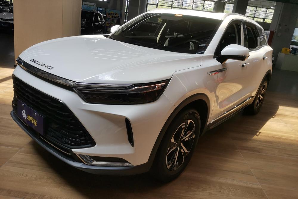 BAIC X7