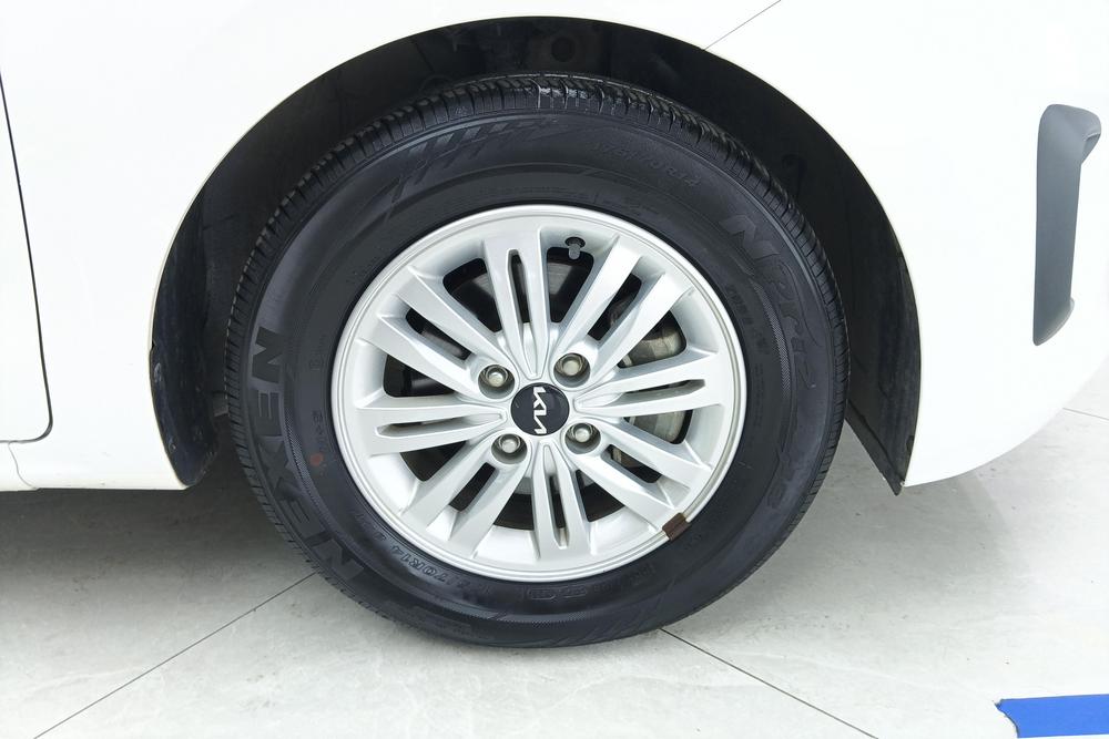 Kia Pegas, фото 4