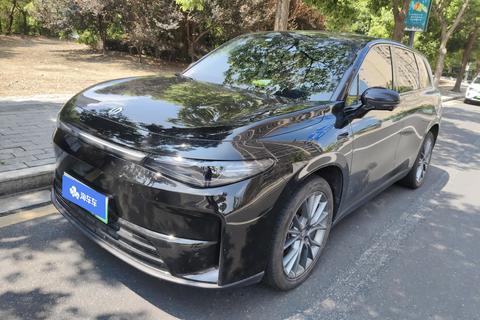 Leapmotor C10