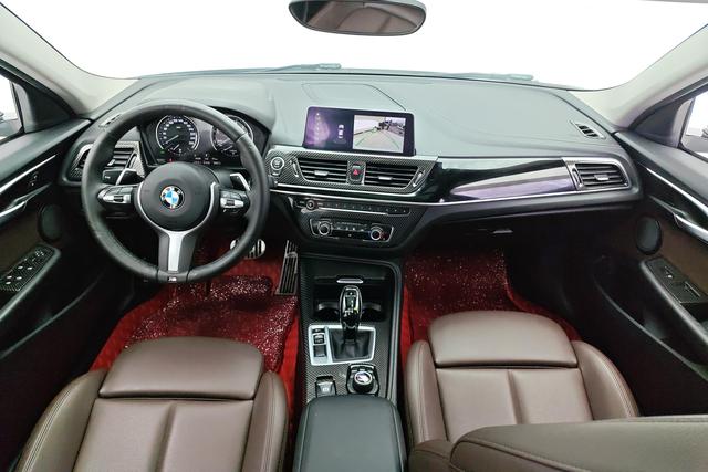 BMW 1 Series 2020 — фото 12