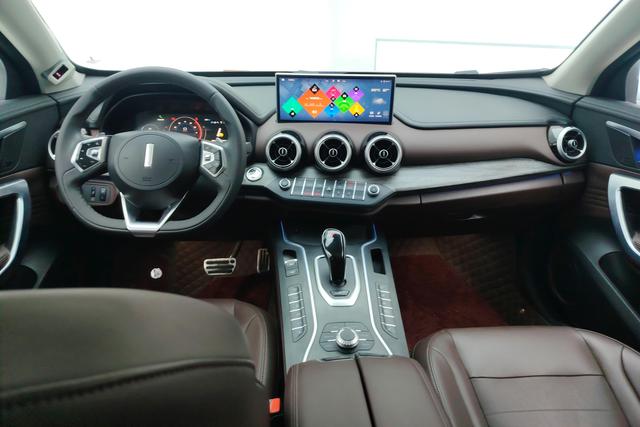 Wei brand Wey VV7 GT 2020 — фото 12