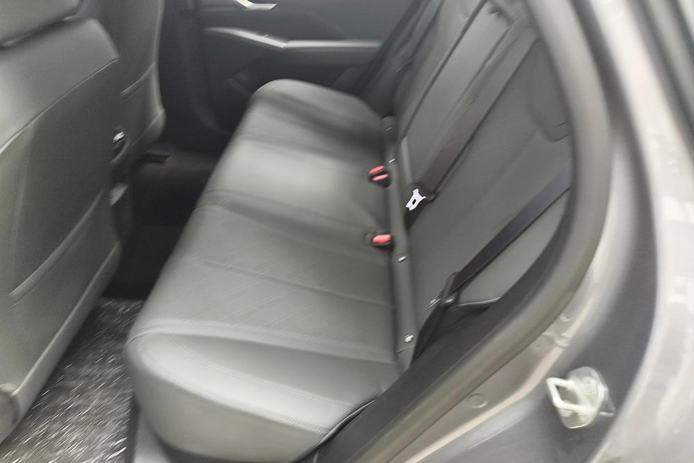 BYD Qin PLUS EV, фото 15