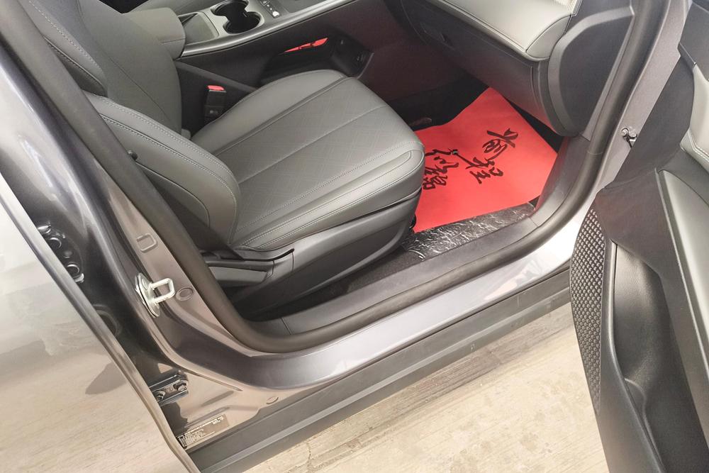 BYD Qin PLUS EV, фото 9