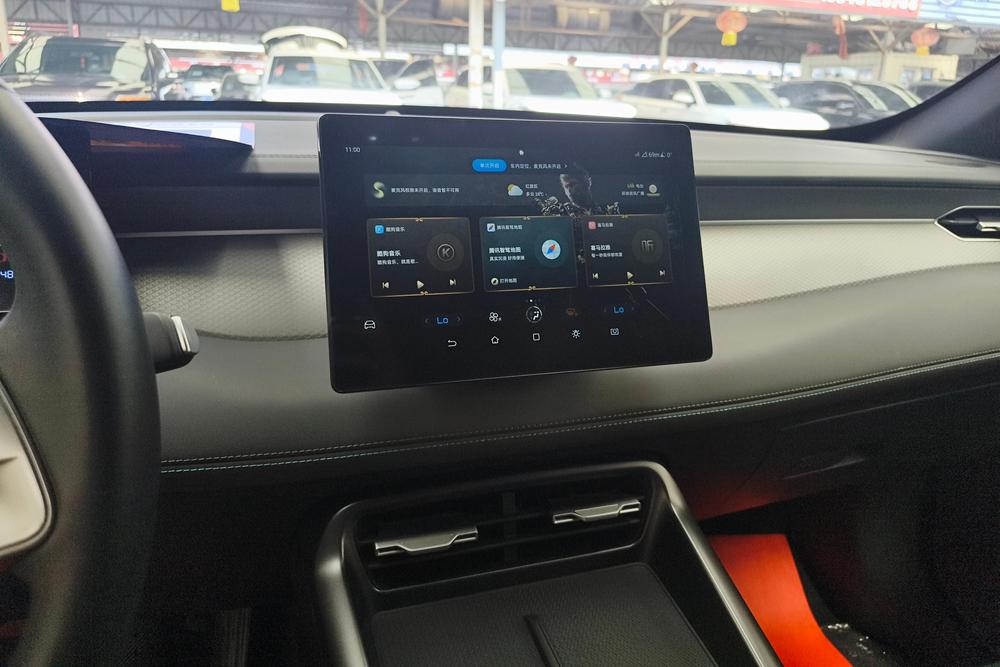 BYD Qin PLUS EV, фото 8