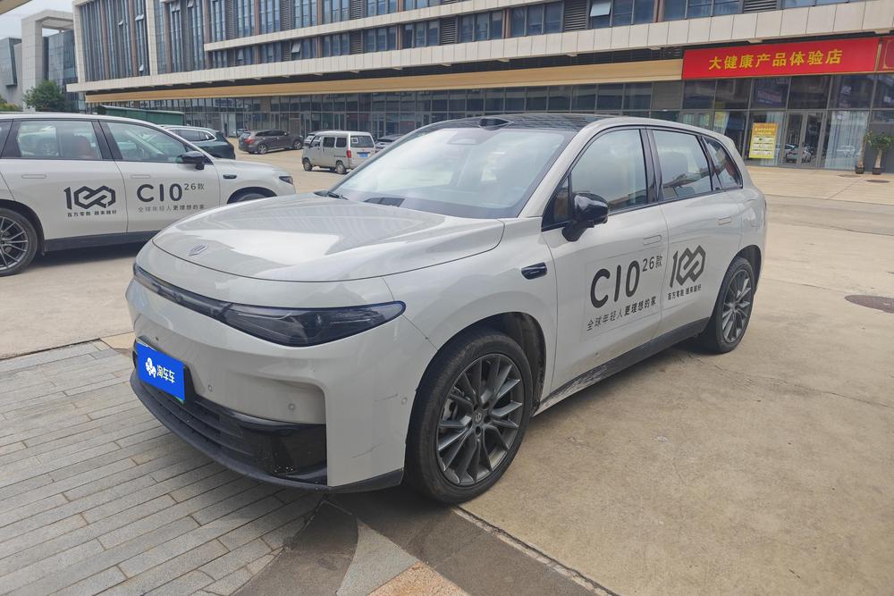 Leapmotor C10