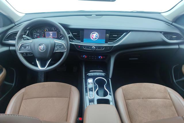Buick Regal 2022 — фото 11