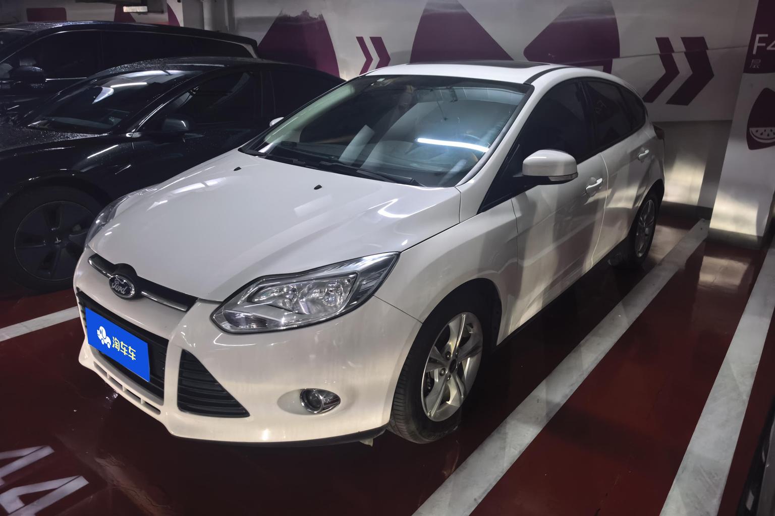 Ford Focus 2012 1.6L AT