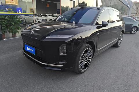 Nio ES8
