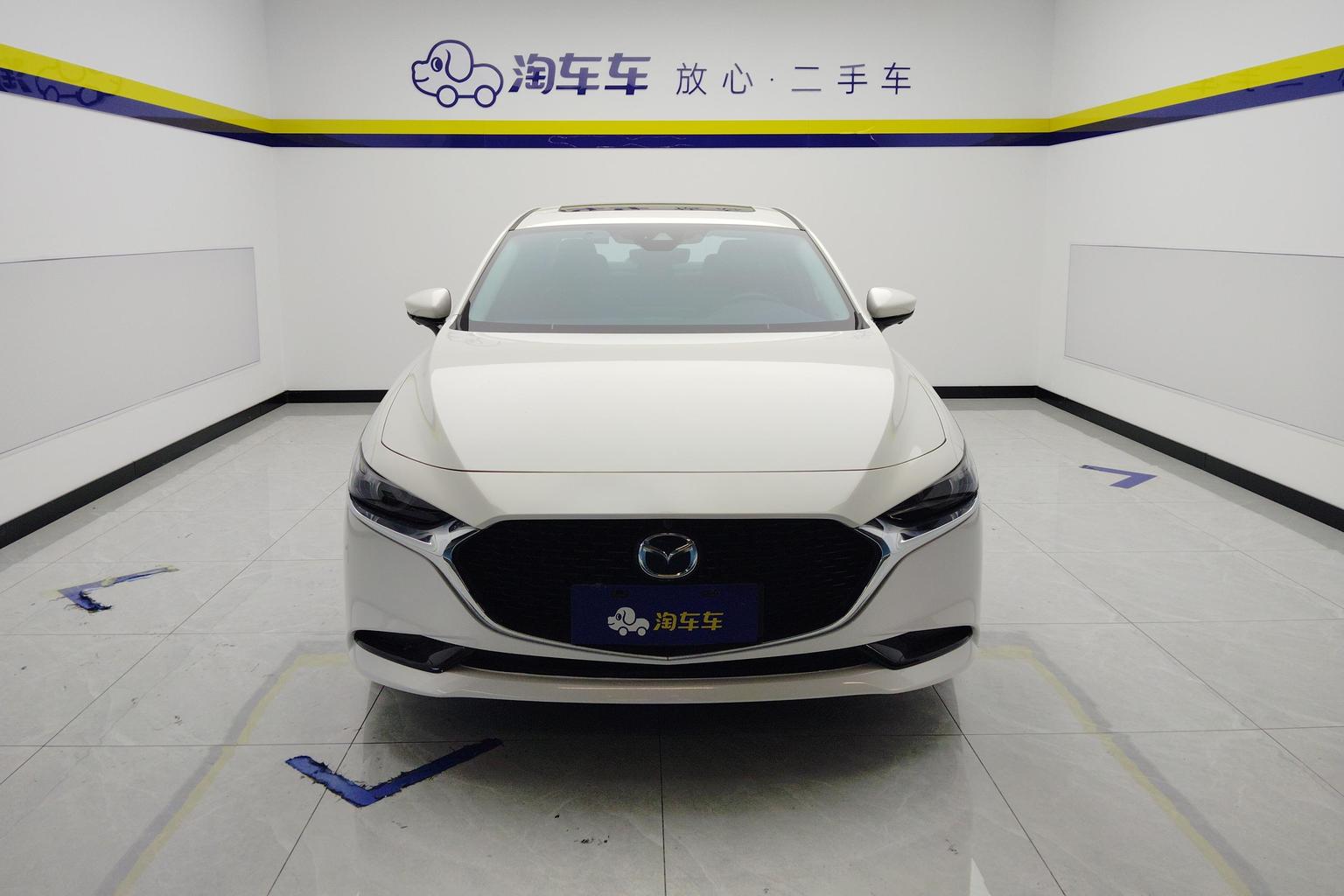 Mazda Mazda3 3 2022 2.0L AT