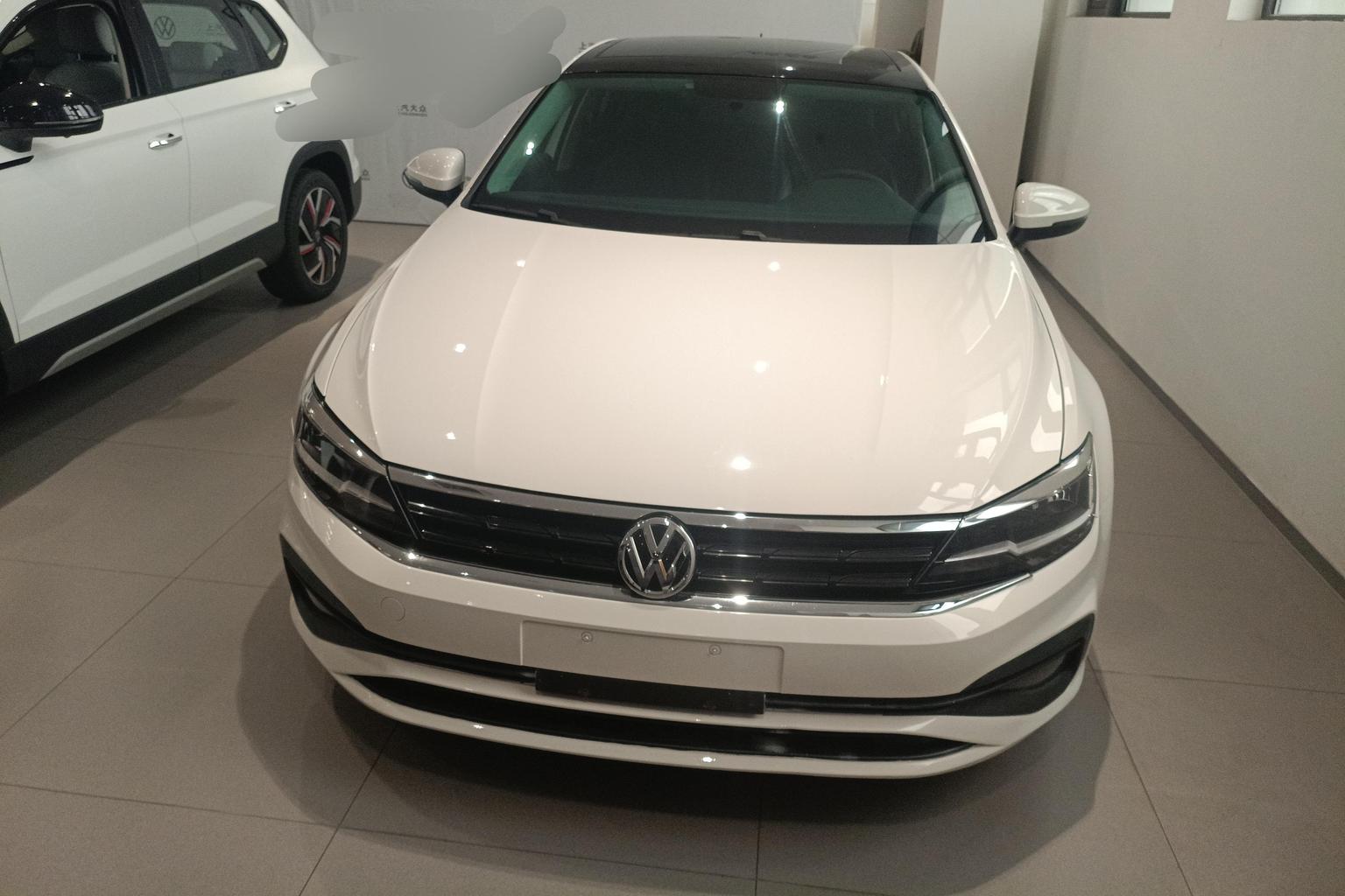 Volkswagen Lamando 2019 230TSI DSG VI