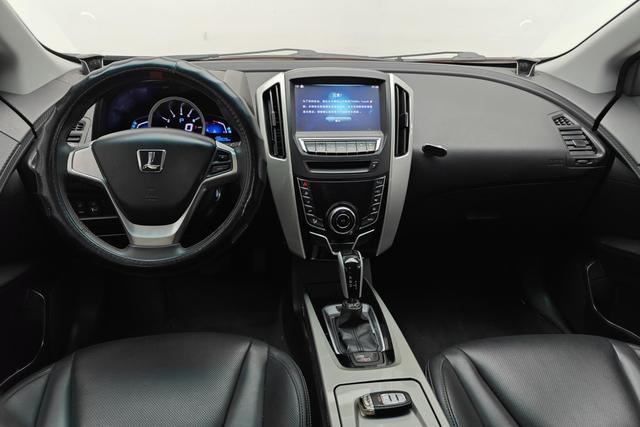 Luxgen You6 SUV 2017 — фото 13
