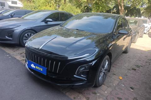 Hongqi E-QM5