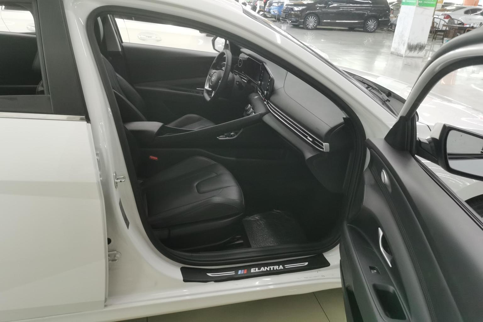 Hyundai Elantra 2022 1.5L CVT GLX Elite