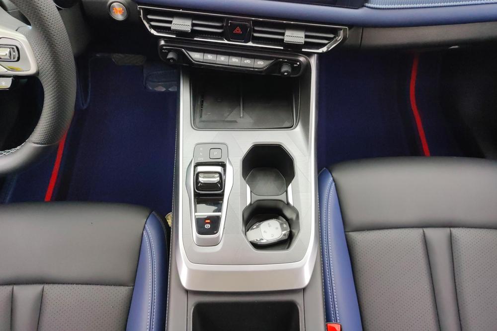 GAC Trumpchi GS3, фото 15