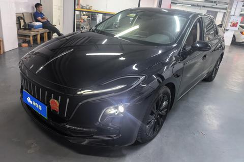 Hongqi E-QM5