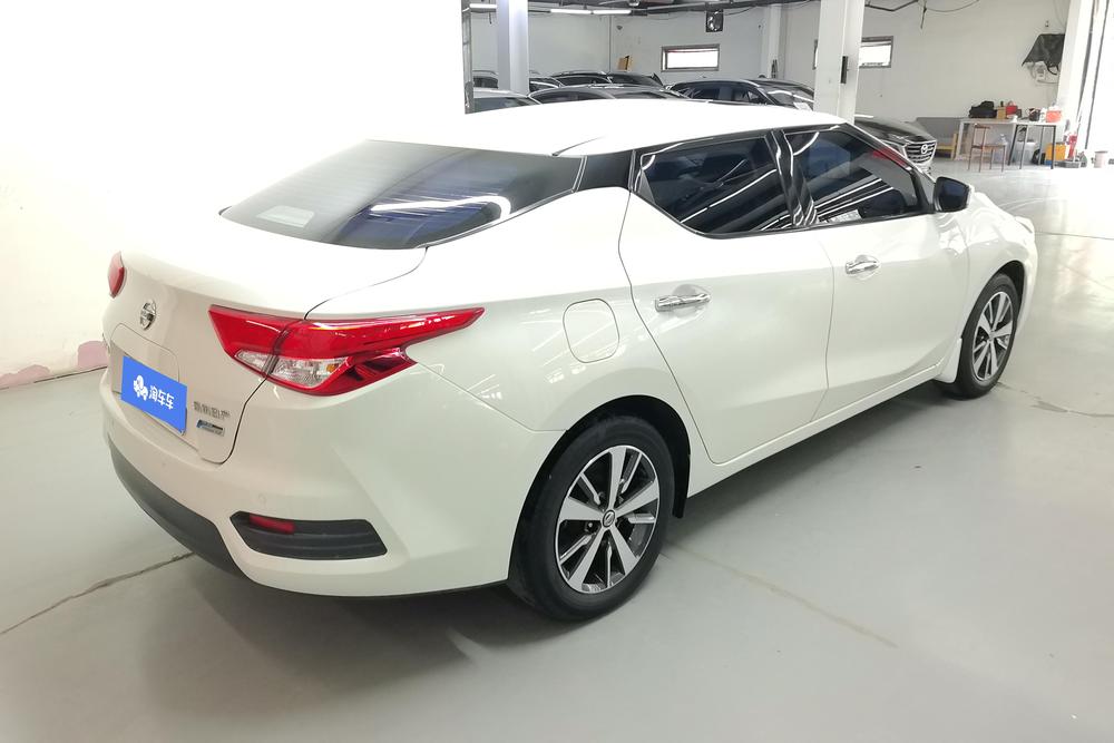 Nissan Lannia, фото 3
