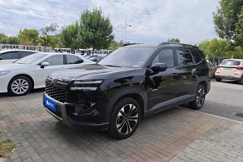 Wuling Starlight 560