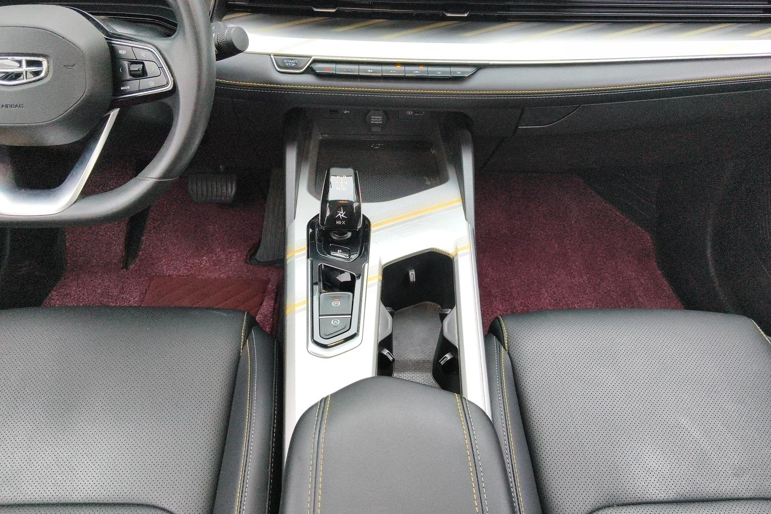 Geely Emgrand L HiP: фотография 16 из 17