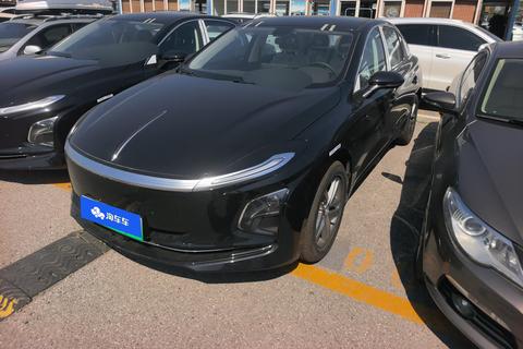 Hongqi E-QM5