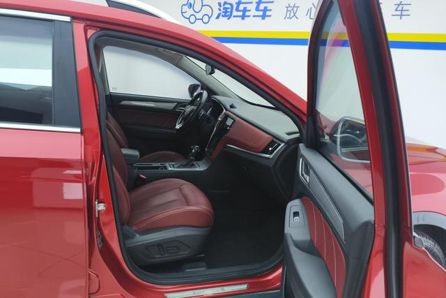 Roewe RX5 2016 — фото 10