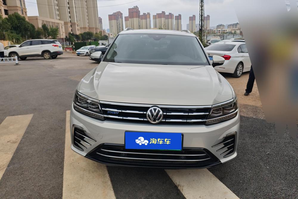 Volkswagen Tiguan L PHEV, фото 2