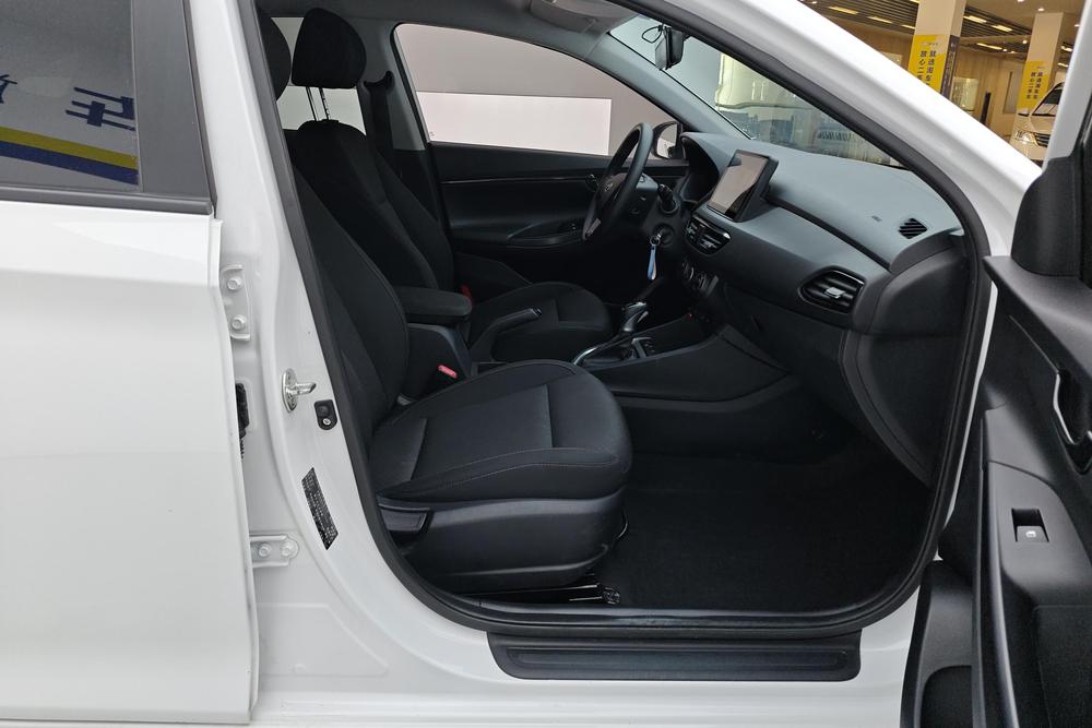 Hyundai Elantra Yuedong, фото 11