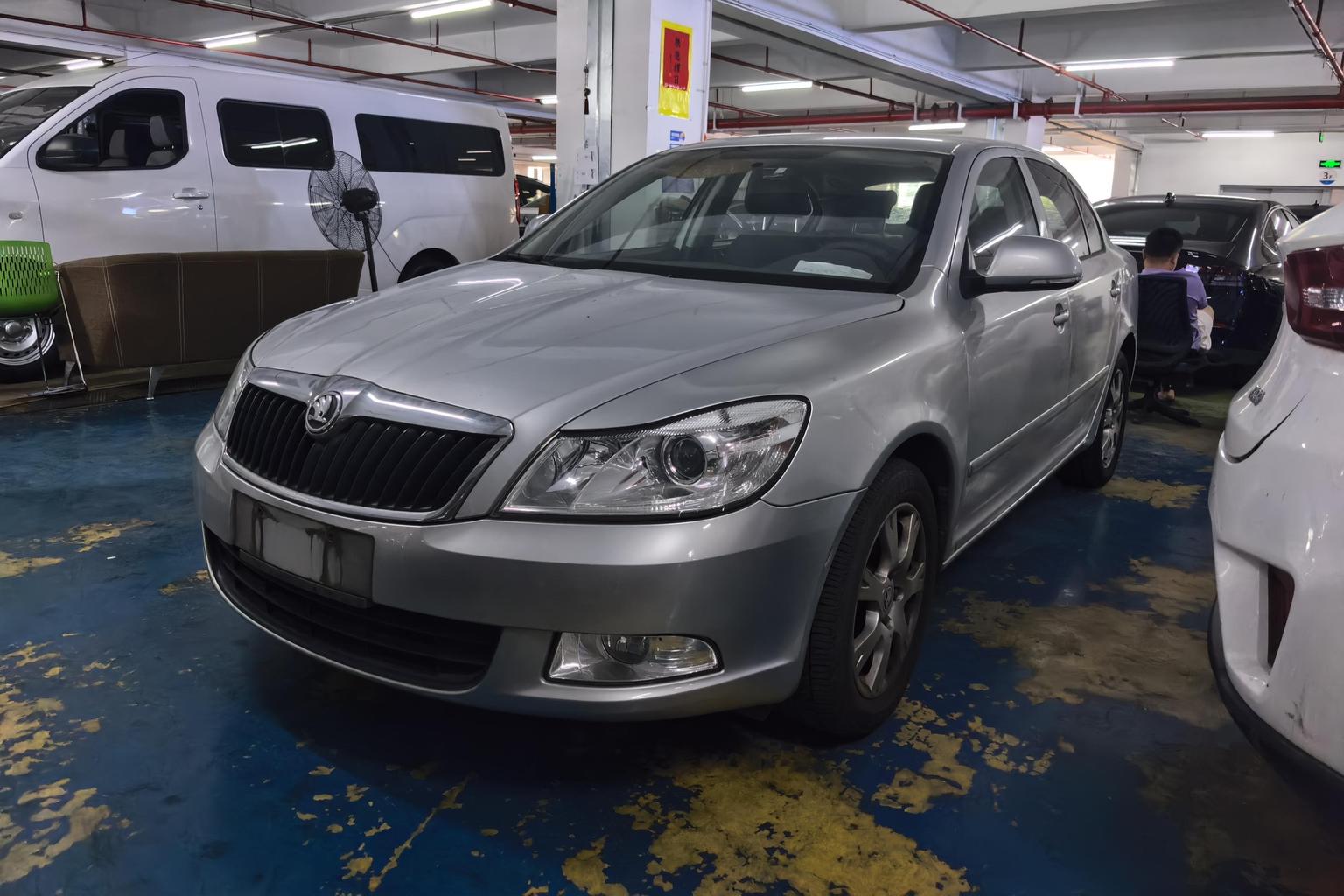 Skoda Octavia 2013 1.6L AT