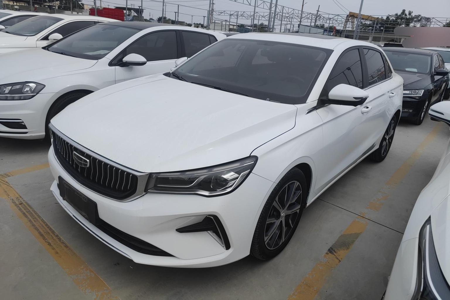 Geely Emgrand 2022 4 1.5L CVT Flagship