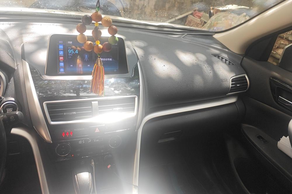 Mitsubishi Eclipse Cross, фото 11