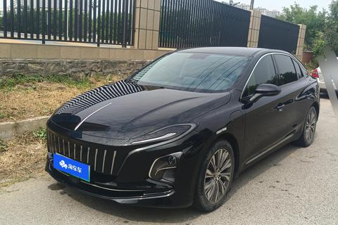Hongqi E-QM5