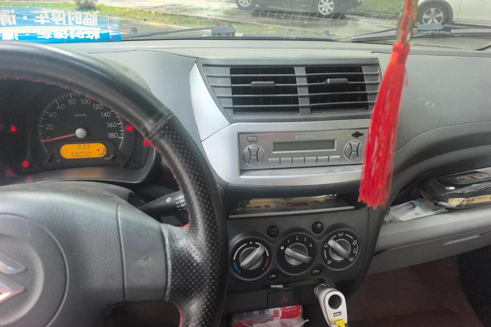 Suzuki Alto, фото 14