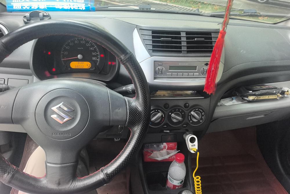 Suzuki Alto, фото 15